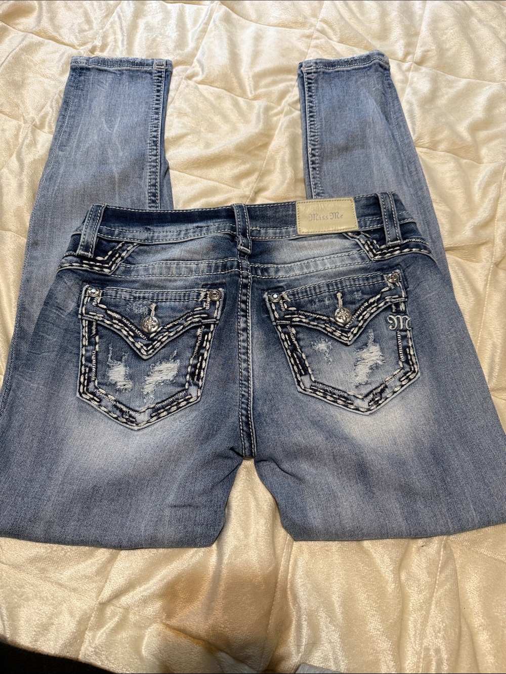 Miss Me Embroidered Pocket Skinny Jeans